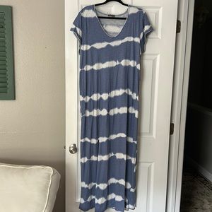NWT Vince Camuto Blue Maxi Dress